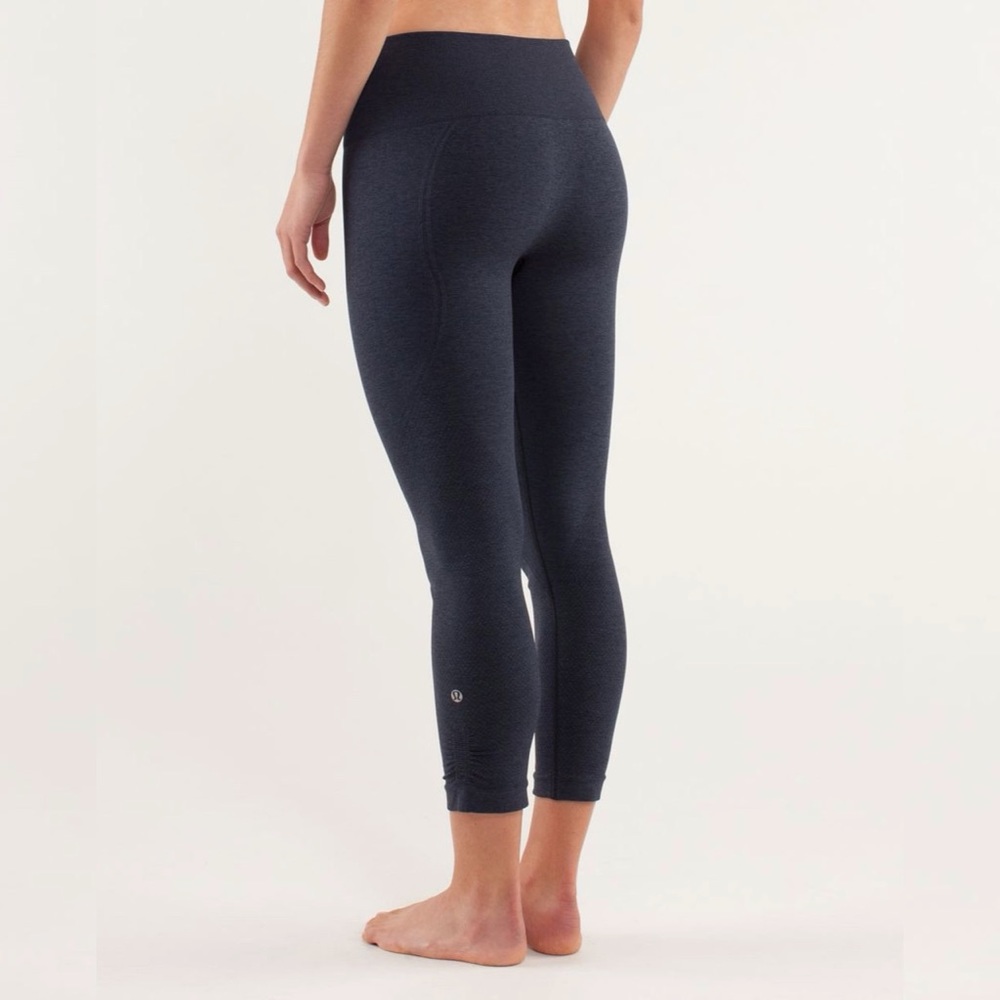 Lululemon Ebb And Flow Crop